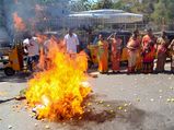 Amidst Sabarimala row, Kerala HC bans flash hartals