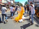 Kerala bandh violence: Police arrests 2 CPIM, 3 SDPI  workers