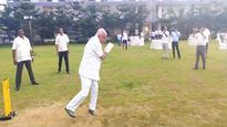 Yeddyurappa plays cricket with party MLAs as ruling coalition gasps for survival