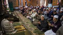 30 held for violating distancing rules at Mosques