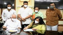 Did Sumalatha Ambareesh meet Karnataka CM Yediyurappa before testing coronavirus positive?