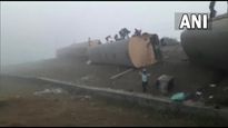 Bikaner-Guwahati Express derails near Domohani in Bengal; 5 killed