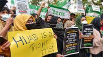 Hijab row: Karnataka High court defers hearing till tomorrow