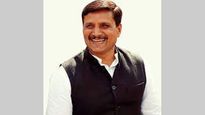 MP corporator, who got bail in murder bid case, gets 'milk bath' welcome