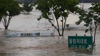 West Bengal witnesses heavy rain