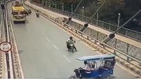 E-rickshaw Driver's Reckless Driving Kills 21-Year-Old Biker In Prayagraj, Watch Shocking Video