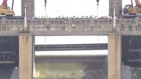 Tungabhadra Dam Update: All Five Stop Log Gate Installed Amid Heavy Flow, Engineer Team Plans Next Steps
