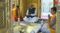 PM Modi Offers Prayers at Shri Kashi Vishwanath Temple, Engages Supporters in City Roadshow