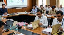 Salary Cuts, Show-Cause Notices Issued In Meerut IGRS Review; Pilibhit Questions Excess Urea Sales