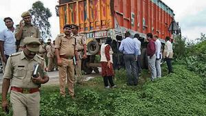 পুলিশের গাড়িতে লরির ধাক্কা, CID অফিসার সহ ২ সিভিক ভলেন্টিয়ারের মৃত্যু জামালপুরে