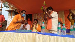 ফের নদিয়ায় দলবদলের ঢল নামল, বাম-কং-তৃণমূল ছেড়ে দলে দলে বিজেপিতে যোগ
