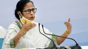 খারাপ আবহাওয়ার জের, পিছিয়ে গেল মুখ্যমন্ত্রীর উত্তরবঙ্গ সফর 