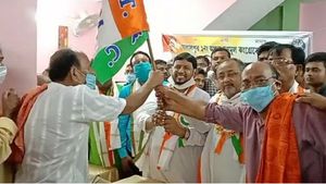 রাজস্থানে পুরোহিত হত্যার প্রতিবাদে জানিয়ে তৃণমূলে যোগ হাড়োয়ার পুরোহিতদের