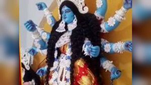নীলবর্ণা রূপেই পূজিত হন কৃষ্ণনগরের চ্যাটার্জি পরিবারের মা দুর্গা
