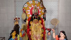 স্বরূপনগরের এই কালীপুজোয় জড়িয়ে মোঘল আমলের ইতিহাস, এসেছিলেন স্বয়ং রামকৃষ্ণও