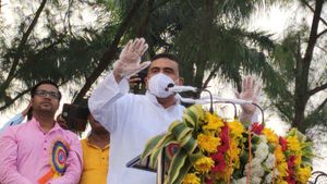 শুভেন্দুর দলে থাকা আর না থাকা দুই সমান, প্রবল প্রতিদ্বন্দ্বীকে বিঁধলেন অখিল গিরি