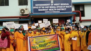 একাধিক দাবি নিয়ে বসিরহাট হাসপাতালে বিক্ষোভ স্বাস্থ্যকর্মীদের