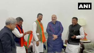রাজীবকে 'উত্তম কুমারে'র সঙ্গে তুলনা কল্যাণের! সুন্দর দেখতে ছাড়া কোনও গ্রহণযোগ্যতা নেই বললেন সৌগত