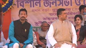 অভিষেকের চোখের সামনে ভাঙবে সবুজ দুর্গ, দঃ ২৪ পরগনায় তৃণমূলকে ৩১-০ করার চ্যালেঞ্জ শুভেন্দুর