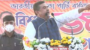 পরীক্ষা শুরু হতেই ফাঁস হয়ে গিয়েছে টেটের প্রশ্নপত্র! মারাত্মক অভিযোগ শুভেন্দুর 