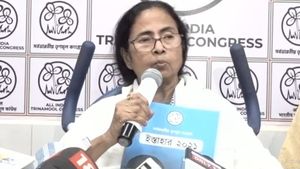 পরিবর্তন স্লোগানটাও চুরি করেছে ওরা! টুকলি বাজ বলে বিজেপিকে তীব্র আক্রমণ মমতার 