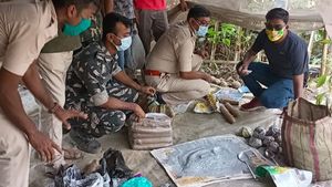  ফের ভাঙড়ে উত্তেজনা, আরাবুলের বাড়ির পিছনে বস্তাভর্তি বোমা উদ্ধার, গ্রেফতার ৩ ISF কর্মী