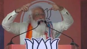 গরিবের শত্রু তৃণমূল, বাংলা নতুন বছরে নতুন বাংলার উদয়, শিলিগুড়ি থেকে ঘাসফুল শিবিরকে নিশানা মোদীর 