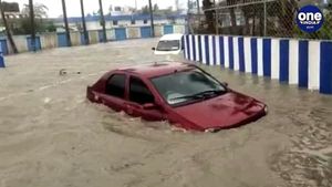 ধেয়ে আসছে Cyclone Yaas! এই আতঙ্কেই হৃদরোগে আক্রান্ত হয়ে মৃত্যু এক ব্যক্তির 