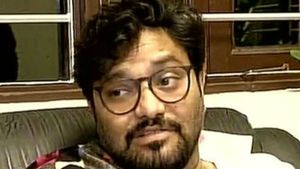  মন্ত্রীত্ব হারানোর পরে নীরবতা ভাঙলেন বাবুল সুপ্রিয়, সোশ্যাল মিডিয়ায় দিলেন বার্তা 