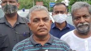দাঁইহাটে সুকান্তর উপস্থিতিতেই বিজেপি কর্মীদের মধ্যে হাতাহাতি, দিলীপ গোব্যাক স্লোগান 