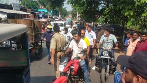 ভাঙড়ে আব্বাস সিদ্দিকির সভায় যেতে বাধা, অভিযুক্ত তৃণমূল! পুলিশের সঙ্গে আইএসএফ কর্মীদের সংঘর্ষ 
