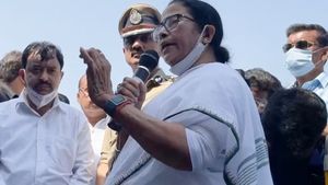 বগটুইয়ে নিহতদের পরিবারকে ৫ লক্ষ টাকা, বাড়ি সারাতে ২ লক্ষ টাকা আর ১ জনকে চাকরির প্রতিশ্রুতি মমতার