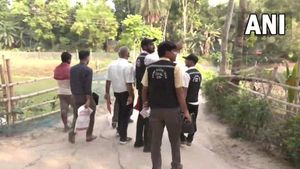  'মানসিকভাবে বিধ্বস্ত' হাঁসখালির তৃণমূল নেতা ছেলের জন্য ভাবছেন না! নিজের উপস্থিতি নিয়ে চ্যালেঞ্জ উপপ্রধানের 