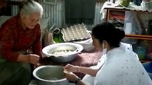 ভানুভবনে GTA-শপথে রাজ্যপাল, বিমল গুরুংয়ের খাস তালুকে জনসংযোগ মমতার, তৈরি করলেন মোমো