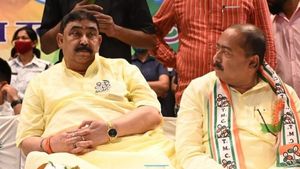 অনুব্রত মণ্ডলকে বাঘের সঙ্গে তুলনা ফিরহাদের! বললেন, 'বাঘ ফিরলে খাঁচায় শিয়ালরা ঢুকে যাবে' 