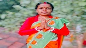 বিজেপি বিধায়কের পরিবারের উপর হামলা, তৃণমূলকে কাঠগড়ায় তুলে নিরাপত্তা চাইলেন চন্দনা বাউড়ি