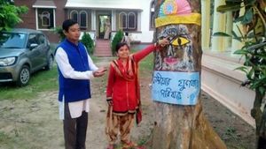 অভিনব ভাবনা, গাছ ফোঁটার মাধ্যমে দীর্ঘায়ু কামনা সবুজ পৃথিবীর 