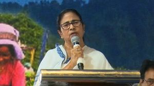 টাটাদের আমি তাড়াইনি-সিপিএম তাড়িয়েছে, উত্তরবঙ্গে বিজয়া সম্মিলনীর মঞ্চ থেকে দাবি মমতার