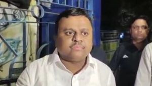 রাখতে দেওয়া হয়নি গীতা! ভুল নোটিশ দিয়ে বারে বারে হয়রানি,  বিস্ফোরক সৌমেন্দু অধিকারী 