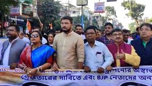 বিজেপির বাংলা ভাগের চক্রান্তের বিরুদ্ধে গর্জে উঠল উত্তরবঙ্গ, ব্যাপক সাড়া তৃণমূলের মহামিছিলে 