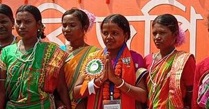 'যা খুশি তাই, এভাবে ছিনিমিনি খেলবে', বিজেপি বিধায়িকার 'প্রেমে পাগল' কৃষ্ণের ভিডিও ভাইরাল 
