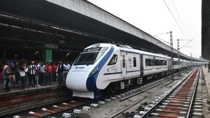 SPG-এর ঘেরাটোপে হাওড়া স্টেশন! রবি ঠাকুরের শান্তিনিকেতনেও দাঁড়াবে বন্দেভারত 