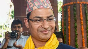 রাজ্য সরকারের ইশারায় দার্জিলিং পুরসভার এই পট পরিবর্তন, বিস্ফোরক অভিযোগ বিজেপি সাংসদ রাজু বিস্তের