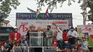 চে-এর ছবি নয় আদর্শকে হৃদয়স্থ করুন, বাংলায় এসে বার্তা চে-কন্যা অ্যালাইদার