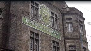 Darjeeling: পাহাড়ে জেগে উঠছে গোর্খাল্যান্ডের দাবি, পুরবোর্ডের অংশীদার হয়ে কতটা সুবিধা পাবে টিএমসি