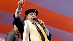 যতদিন মোদী ম্যাজিক, ততদিন বিজেপি! তাঁর প্রতি ভালবাসাকে ভোটবাক্সে নিয়ে যাওয়ার আহ্বান মিঠুন চক্রবর্তীর