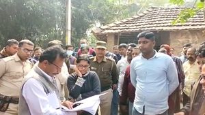 নন্দকুমারে আবাস যোজনার দুর্নীতির তদন্তে গিয়ে মুখ ফস্কে শুভেন্দুর নাম কেন্দ্রীয় প্রতিনিধিদের মুখে