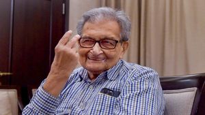 বিশ্বভারতীর বিরুদ্ধে এবার ময়দানে নামলেন স্বয়ং অমর্ত্য সেন, ক্ষমা না চাইলে আইনি ব্যবস্থা 