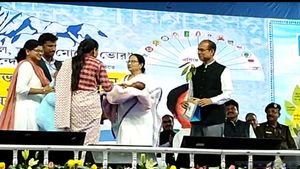 'মনে রাখবেন লোভেই সর্বনাশ হয়', সরকারি কর্মীদের বার্তা দিতে গিয়ে এটা কী বললেন মমতা 