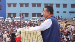 আমি পেরেছি আপনারাও পারবেন, অনুব্রত-গড়ে ভোট-লুঠ রুখে গণতন্ত্র প্রতিষ্ঠার ডাক শুভেন্দুর